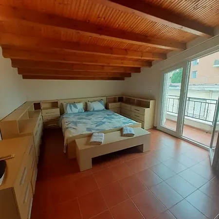 Apartment 4b Komuna Parisit Tirana