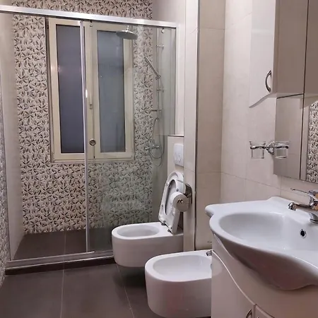 4b Komuna Parisit Tirana